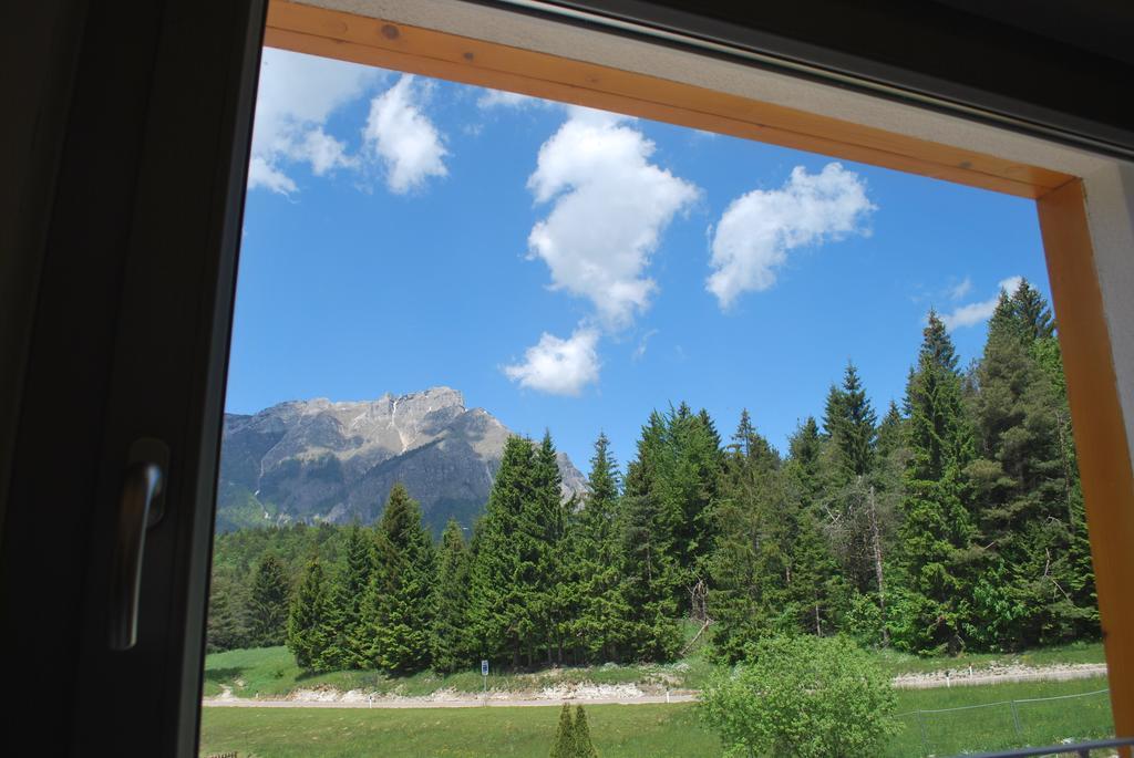 Hotel Elbele Garni Folgaria Kültér fotó